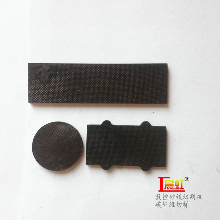 用HF編控系統切割的圓形樣件

